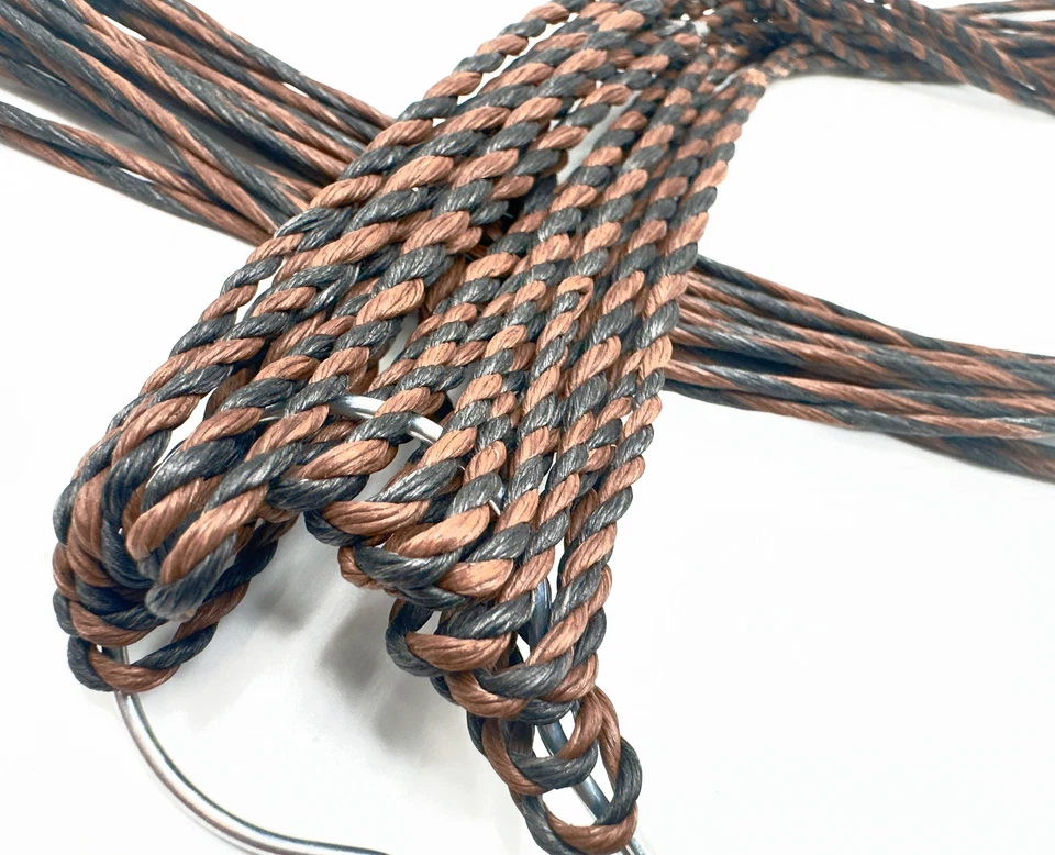 Flemish Recurve Bowstring - D97 - Black & Tan - Image 1 of 3