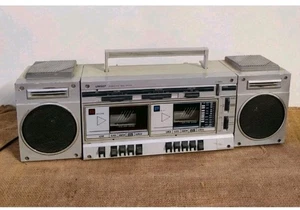 UNISEF Z-2000 DUAL DECK - Vintage RADIO CASSETTE RECORDER  BOOMBOX ✅FM/LW/MW - Foto 1 di 4