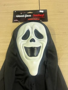 Ghost Face Smiley! Face Mask Scary Movie New - Picture 1 of 3