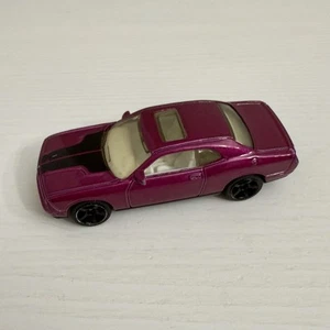 2008 Dodge Challenger Collectible 1:67 Scale Diecast - Picture 1 of 6