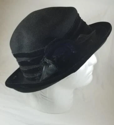 Amanda Smith Lana Terciopelo Negro Italia Italia Cloche Sombrero Lazo Cinta Talla Única Foto 1 de 4