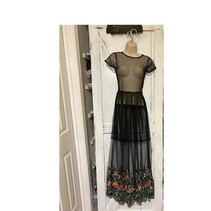 Boohoo Embroidered Maxi Dress - Full Skirt - Picture 1 of 11