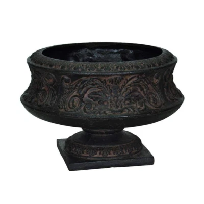 16-1/4 pulgadas X 10-3/4 pulgadas Urna baja ornamentada de fibra de vidrio de piedra fundida en carbón envejecido Foto 1 de 4