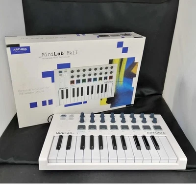 Teclado Arturia MiniLab MK2 USB MIDI, con su caja  Foto 1 de 3