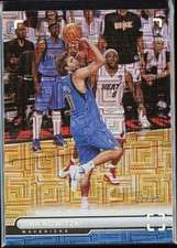 Dirk Nowitzki 2022-23 NBA Photogenic Maze /25 Panini