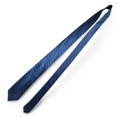 Apt. Gravata 9 azul preta listrada Repp poliéster fina 58" L - 2,75" W - Imagem 1 de 4