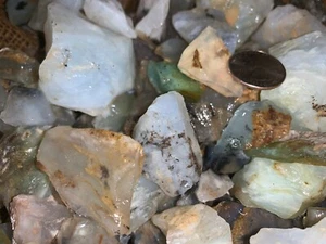2000 Karat Menge ungesuchter blauer Opal grob + ein KOSTENLOSER facettierter Edelstein - Bild 1 von 12