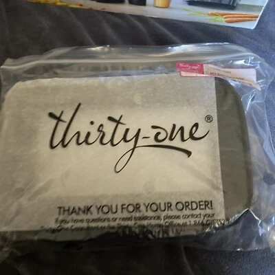 THIRTY ONE CLEAR CASE TRIO black distressed pebble - Image 1 of 3