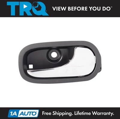 TRQ Front Right Interior Door Handle Black For 2007-2009 Saturn Aura Foto 1 de 3