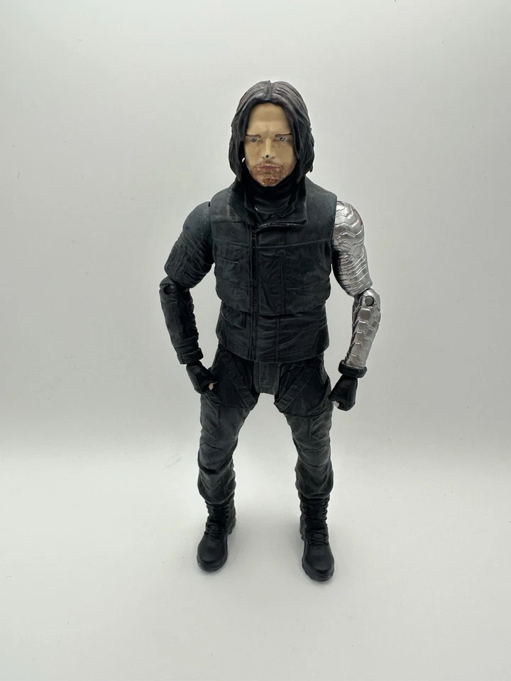 Figura suelta Marvel Select Capitán América Civil War - Soldado de Invierno 7" Foto 1 de 4