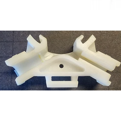 Направляющая регулятора правого переднего окна Acura RSX A подходит для 2003–2006 годов - Изображение 1 из 4