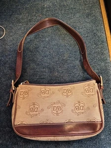 Vintage Dooney & Bourke Damen Baguette Tasche One Size Braun Monogramm Mini Reißverschluss - Bild 1 von 5