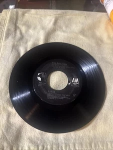 UB40 “ Red Red Wine / Sufferin' “ 45 rpm Record 7” - Picture 1 of 2