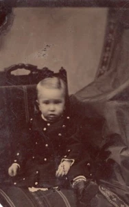 USA ? Portrait Baby Toddler Charlie E. Ford old Tintype Photo 1880's - Imagen 1 de 4