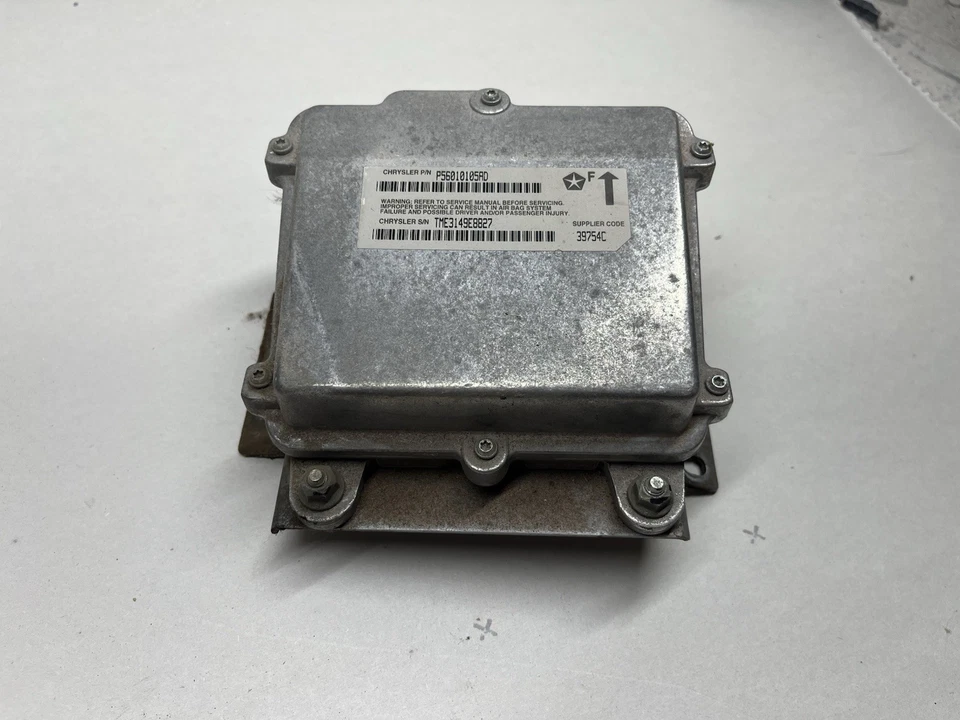 2000 Jeep Wrangler TJ Dash SRS Control Module P56010105AD - Изображение 1 из 4