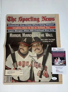 Signed May 2, 1983 Reggie Jackson Auto JSA Sporting News Magazine - Picture 1 of 3