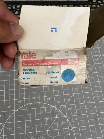 ANTIQUE/VINTAGE YALE MORTISE LOCK SET 300 SERIES, NEW BUT FROM OLD STOCK Cover