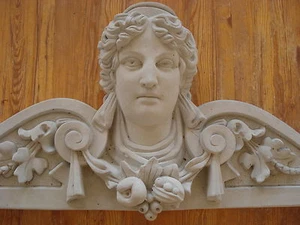 Stucco Tür-Fensterbekrönung 134-4401B- Supraport  Fassade " Frauenkopf "  Beton - Bild 1 von 1