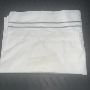 Williams Sonoma Pillowcase White With Gray Satin Embroidered Trim Made In Italy - Picture 1 of 4