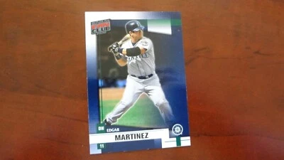 2002 DONRUSS FAN CLUB # 42 EDGAR MARTINEZ  BASEBALL CARD - Image 1 of 2