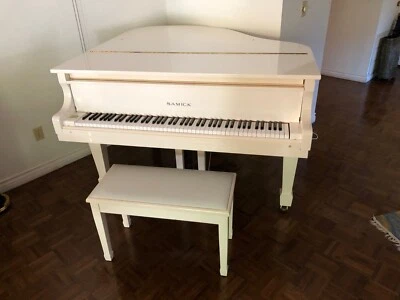 Piano de cola bebé Samic SG155, 5'1", marfil Foto 1 de 4