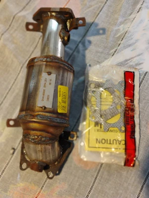 Catalytic Converter-Exact-Fit - Manifold Davico 18158 - Image 1 of 4