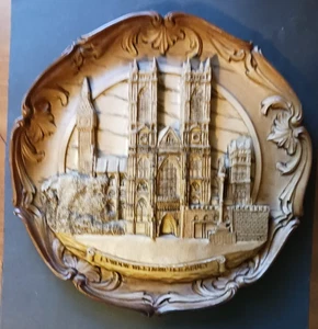 Vintage London Westminster Abbey 3D Carved Faux Wood/Resin Plate Wall Decor - Picture 1 of 5