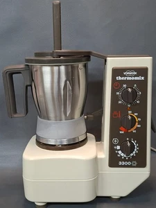 Vorwerk Thermomix 3300 Grundgereinigt - Bild 1 von 11