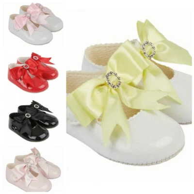 Zapato de cochecito con arco grande y bling - zapato de bebé Foto 1 de 4