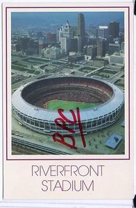 2 VERSCHIEDENE ANSICHTEN LOT ~ CINCINNATI RIVERFRONT STADIUM ~ CINCINNATI, OH ~ REDS, BENGALS - Bild 1 von 4