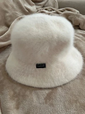 Vintage 80s Kangol Angora Ivory Fuzzy Charlene Furgora Hat Sz Regular Excellent! - Image 1 of 4