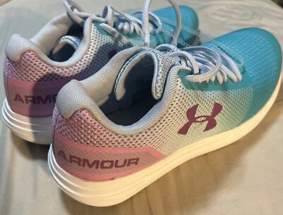 Under Armour Zapatos Juveniles Talla 6 Foto 1 de 4