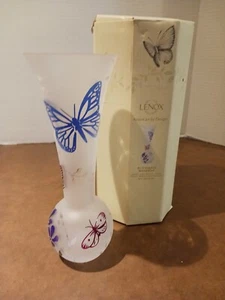 Lenox Butterfly Meadow Small Frosted Glass Vase Non Lead Crystal NIB - Picture 1 of 11