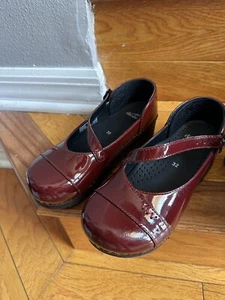Dansko red Clog Girls Size 32 - Picture 1 of 5