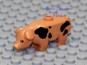 NEW Lego Cute Little Farm SPOTTED PIG -Flesh Barn Animal - Minifig Size Pet 7189 - Picture 1 of 3