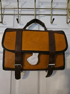VETELLI Brown Vegan Leather-NEW - Travel Accessories Toiletries Case Hanging Bag - Picture 1 of 3