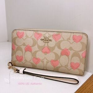 NWT Coach Long Zip Around Wallet In Signature Canvas With Heart Print CQ147