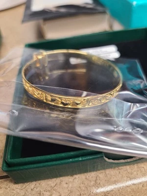 Brazalete Brazalete Glencara Oro 14K Plata Celta Claddagh Bebé Niño Foto 1 de 2