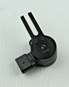 13-23 GM - BRAKE PEDAL POSITION SENSOR STOP LIGHT SWITCH OEM 13597425 - Picture 1 of 2