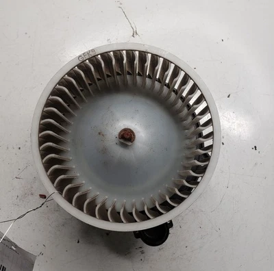 Motor soplador de climatización usado se adapta a: Hyundai Elantra SW 2012 grado A Foto 1 de 4