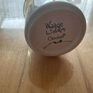 Waage Schneekugel Goebel Porzellan - Bild 1 von 4