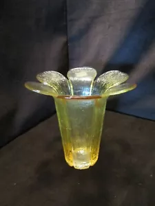 Vaso vintage petali in vetro vichingo giallo cimone soffiato a mano etichettato alto 6,5" - Foto 1 di 10