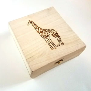 Giraffe Wooden Box 7.5" x 7.5" x 2.75" Free Engraved Personalization - Picture 1 of 4