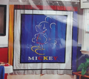 Pincel vintage JCP Disney Mickey Mouse impresión de vinilo 70 x 70" cortina de ducha - Imagen 1 de 4
