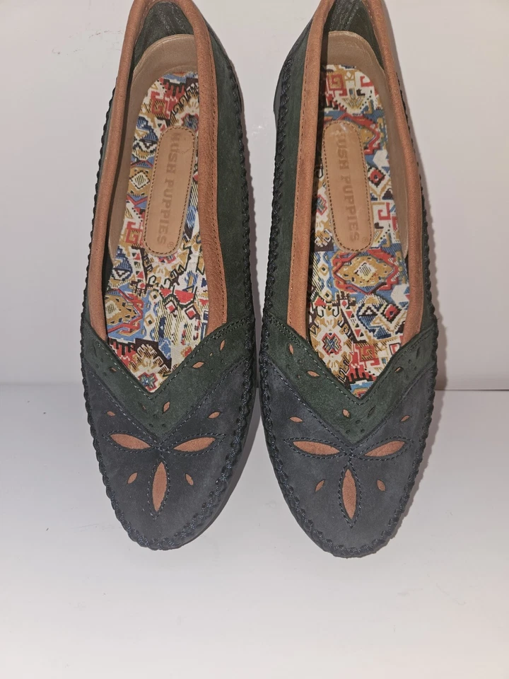 Usado en Excelente Condición Para Mujer Hush Puppies Mocasín Gamuza Pisos Talla 7.5M Boho Western Foto 1 de 4