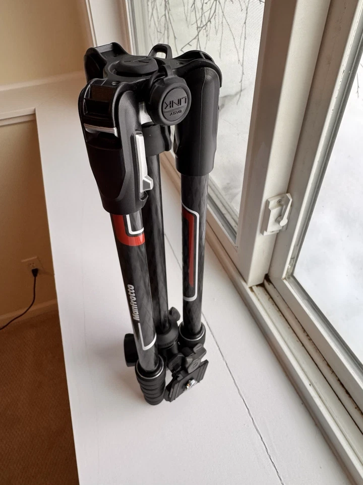 Manfrotto Befree MKBFRTC4BHUS Carbon Fiber Travel Tripod - Excellent Condition! - Image 1 of 4