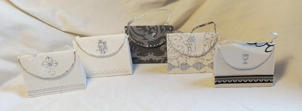 5 handgemachte Geschenktaschen silber/weiß/grau Kommunion/Konfirmation/Taufe... - Bild 1 von 4