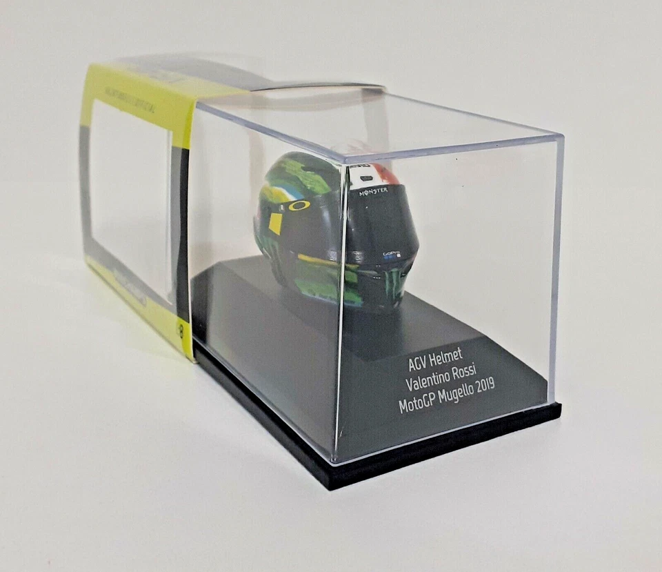 MODELLINO DIECAST CASCO MOTO AGV MINICHAMPS 1:8 VALENTINO ROSSI GP MUGELLO 2019  - Immagine 1 di 4