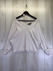 BCBG Maxazaria Angora Wool Cashmere Blend V Neck Back Sweater Womens Medium-9410 - Picture 1 of 7