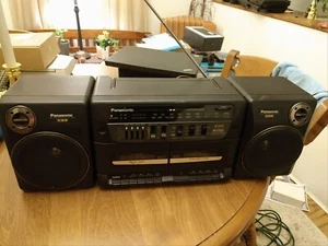 Radio d'epoca PANASONIC RX-CT820 AM FM CASSETTA BOOMBOX USATO testato vedi foto - Foto 1 di 17